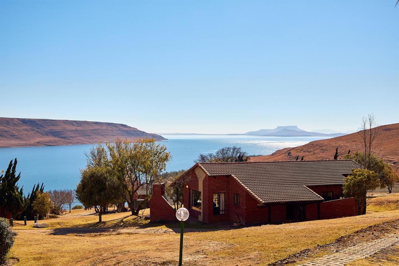 First Group Qwantani Hotel Harrismith ภายนอก รูปภาพ