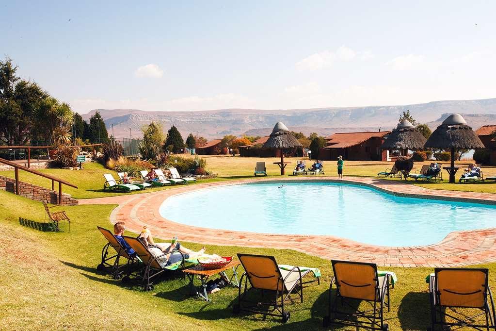 First Group Qwantani Hotel Harrismith ภายนอก รูปภาพ