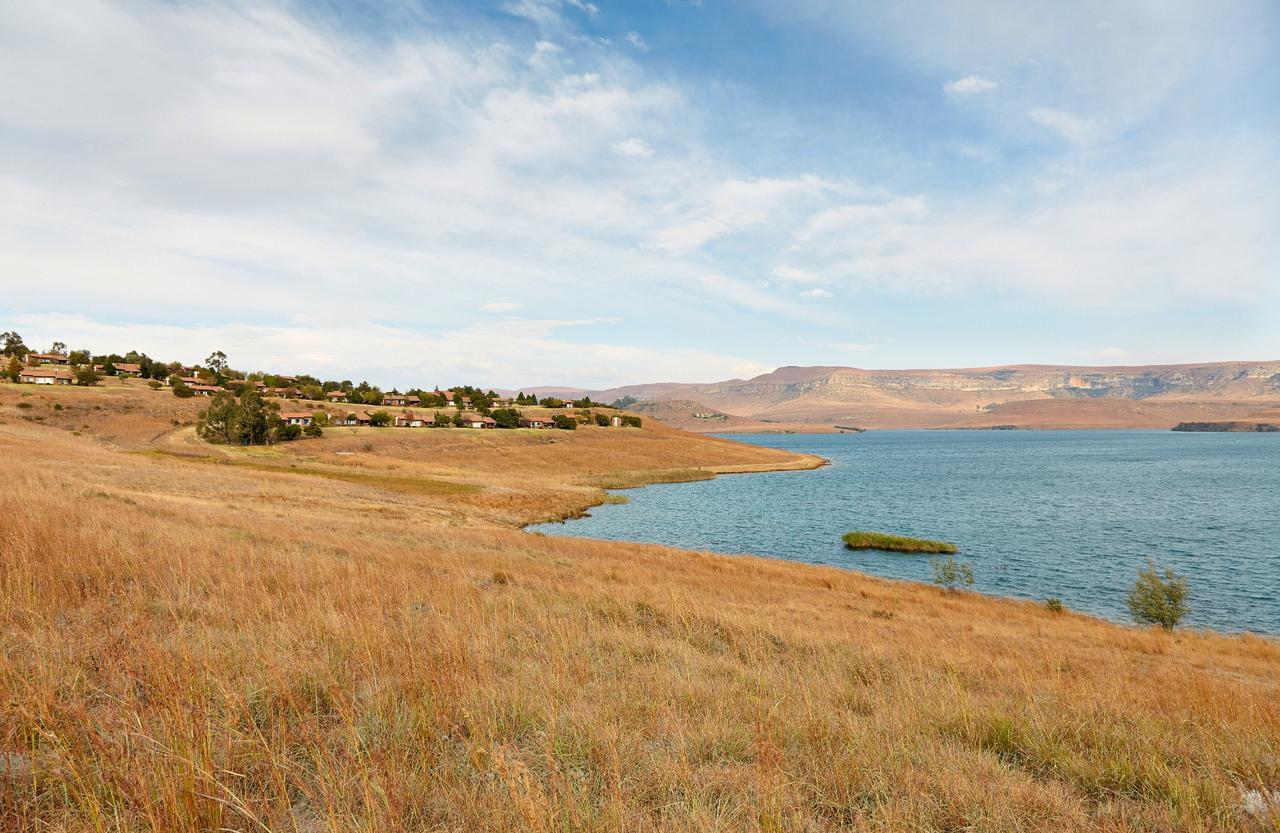 First Group Qwantani Hotel Harrismith ภายนอก รูปภาพ