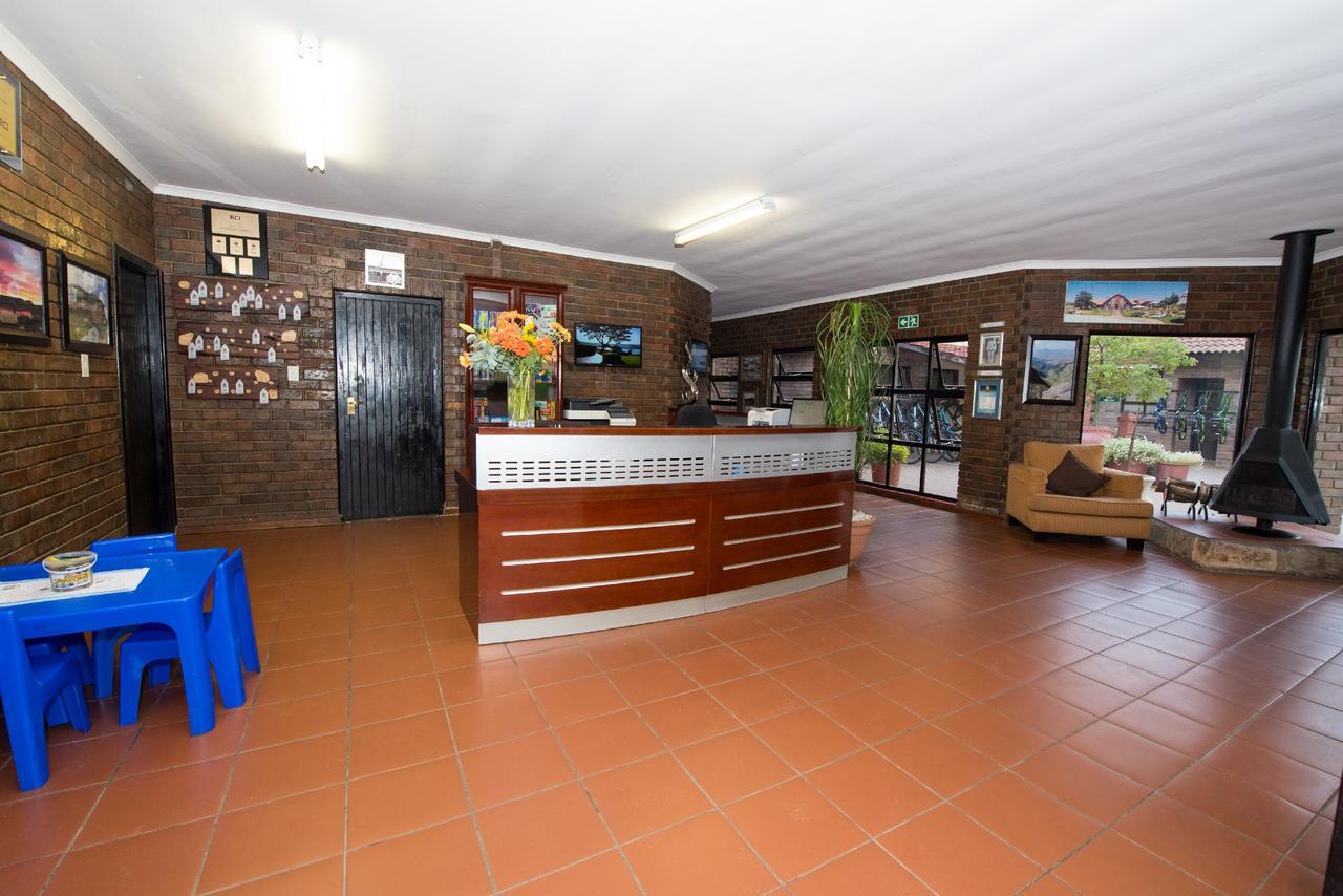 First Group Qwantani Hotel Harrismith ภายนอก รูปภาพ