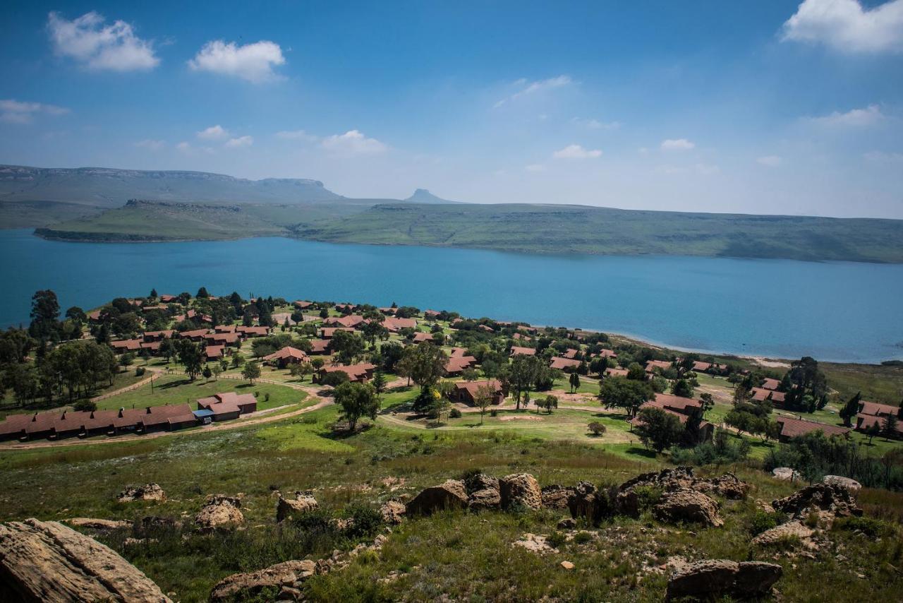 First Group Qwantani Hotel Harrismith ภายนอก รูปภาพ